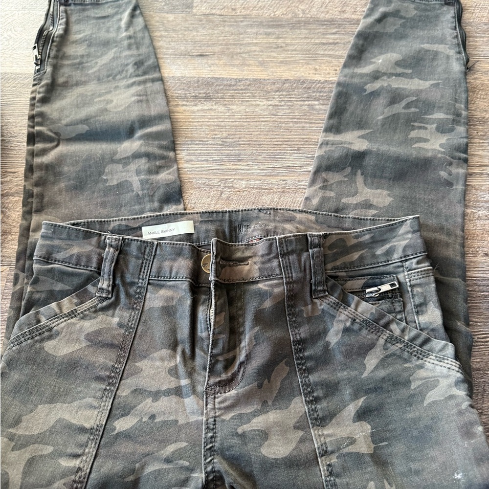 Kut from the Kloth Camo Ankle Skinny Pants